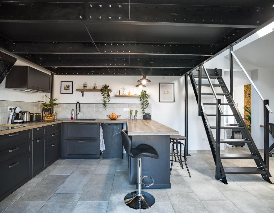 트루아 Loft Avec Jardin Et Parking Prive 아파트 외부 사진
